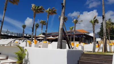 top 11+ restoran di bali yang hits dan enak makanannya