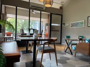 top 12+ cafe di jakarta barat yang menunya lengkap dan cozy