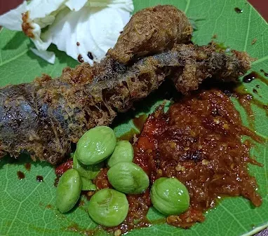 top 12+ pecel lele jakarta terenak, sambelnya nikmat!