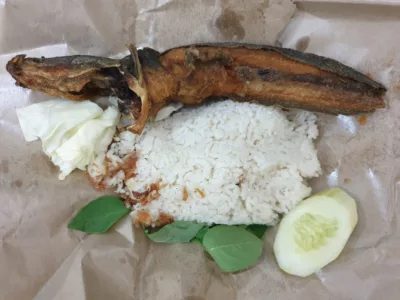 top 12+ pecel lele jakarta terenak, sambelnya nikmat!
