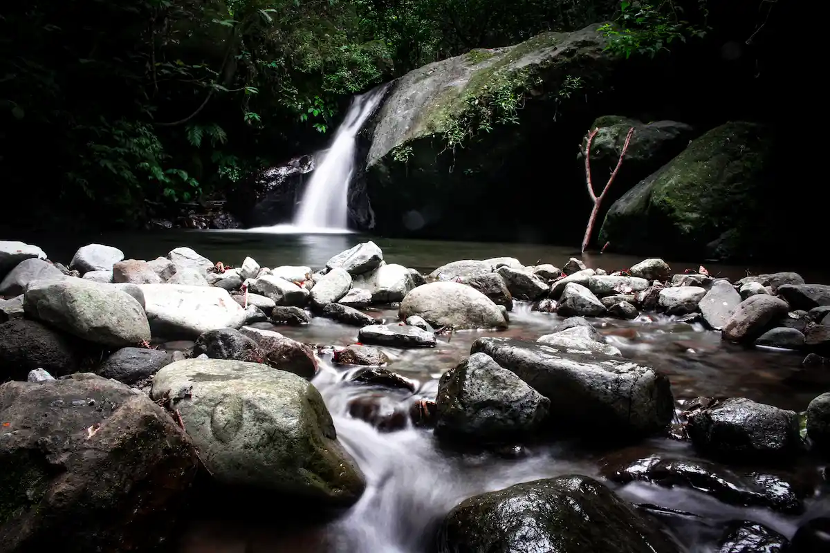 top 12+ rekomendasi tempat wisata seru di kediri, yuk cari tahu!