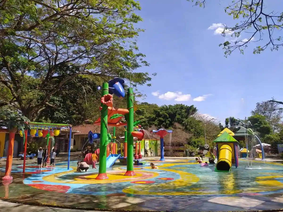 top 12+ rekomendasi tempat wisata seru di kediri, yuk cari tahu!