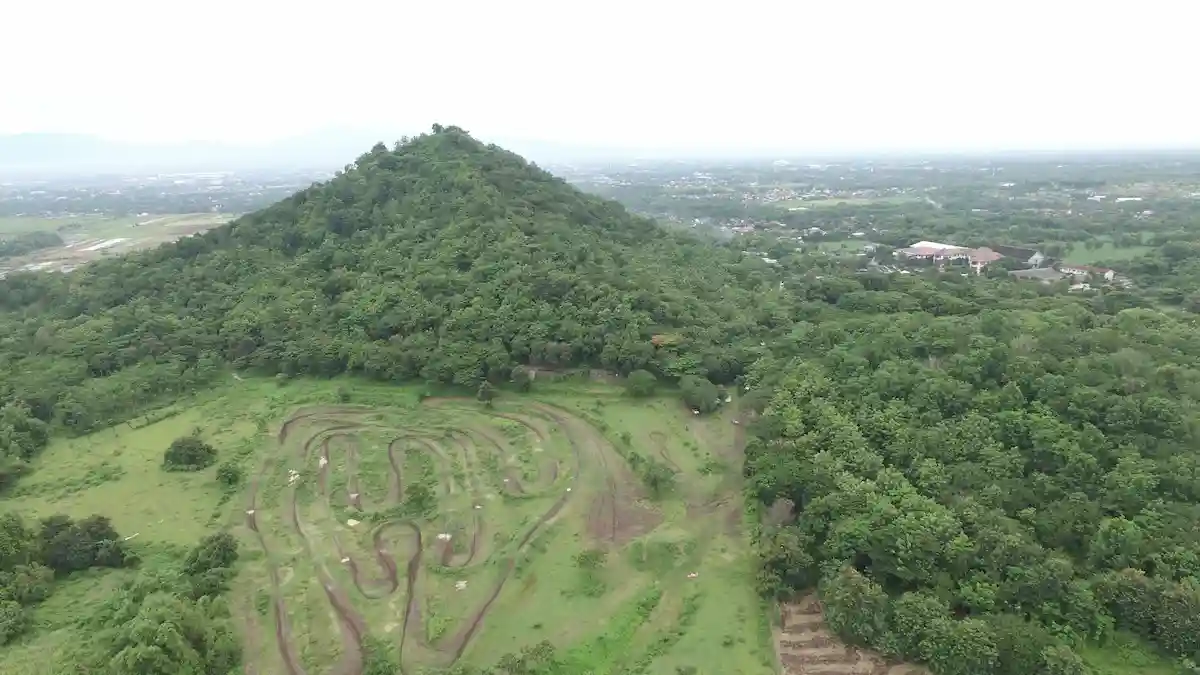 top 12+ rekomendasi tempat wisata seru di kediri, yuk cari tahu!