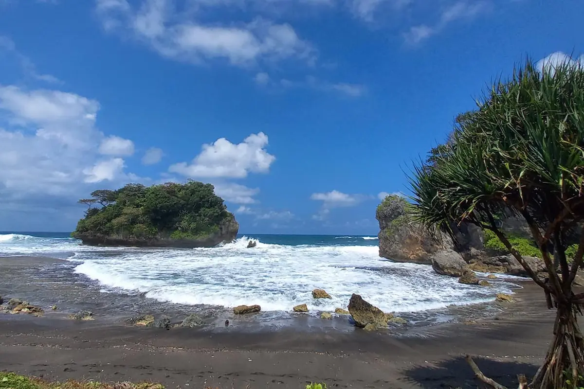 top 12+ tips camping di pantai madasari yang indah