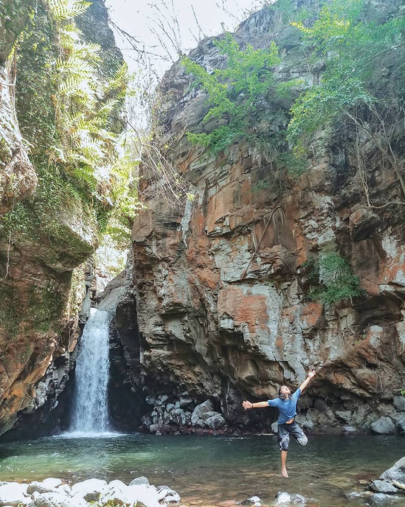 air terjun, air terjun aling-aling, air terjun banyumala, air terjun blemantung, air terjun gitgit, air terjun lemukih, air terjun munduk, air terjun nungnung, air terjun peguyangan, top 12+ wisata air terjun yang indah dan menawan di bali