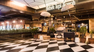 top 13+ restoran keluarga di jakarta yang nyaman dan banyak makanannya