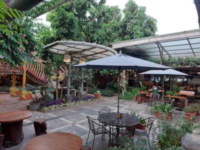 top 13+ restoran keluarga di jakarta yang nyaman dan banyak makanannya