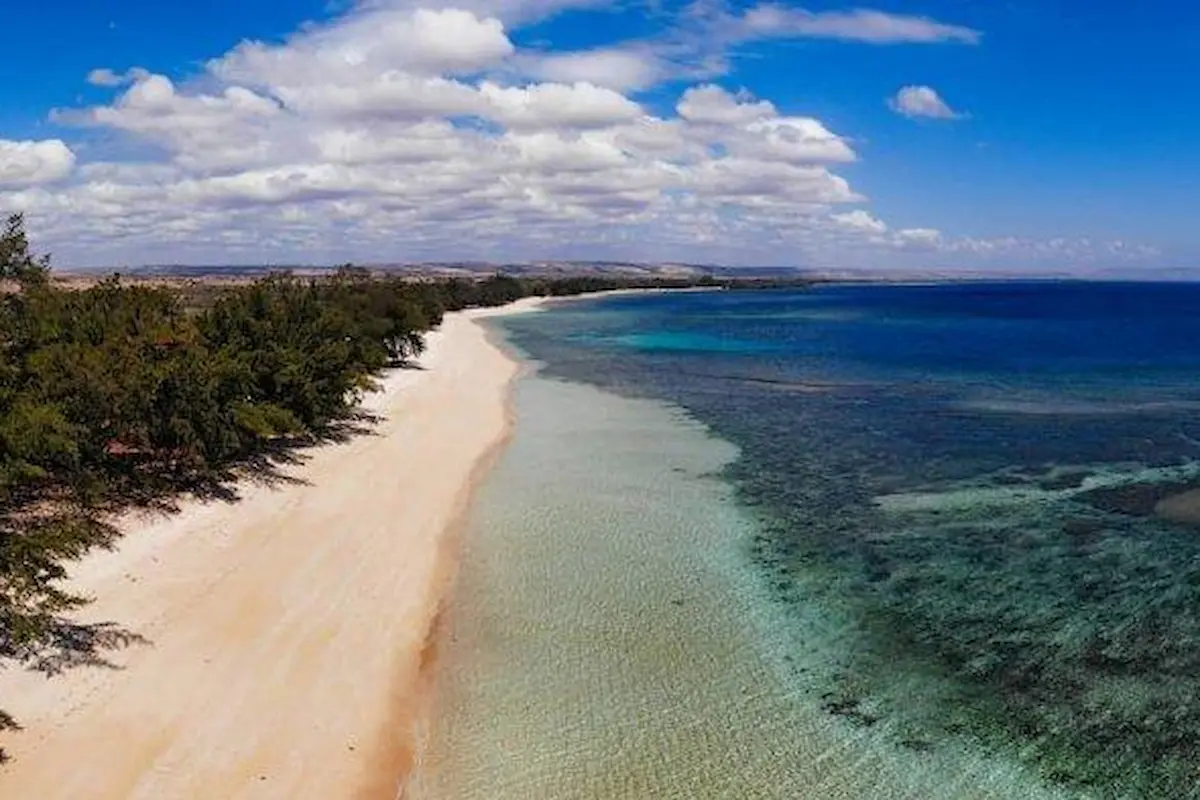 top 15+ rekomendasi pantai di sumba yang indah dan wajib kamu kunjungi