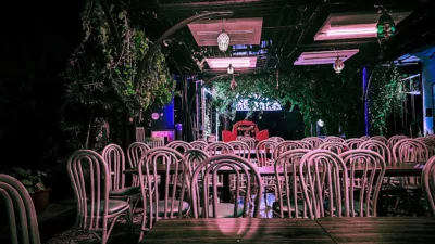 top 13+ restoran keluarga di jakarta yang nyaman dan banyak makanannya