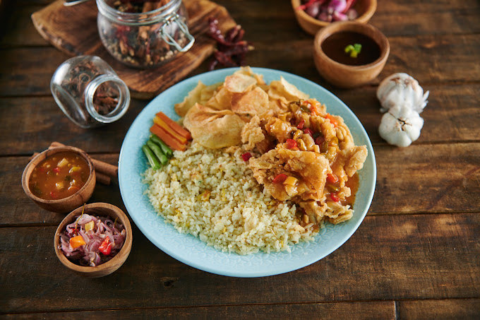 Top 17+ Tempat Makan Nasi Goreng Jakarta yang Gak Pernah Sepi