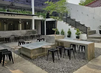 top 21+ cafe di jakarta yang cocok buat nongkrong dan wfc!