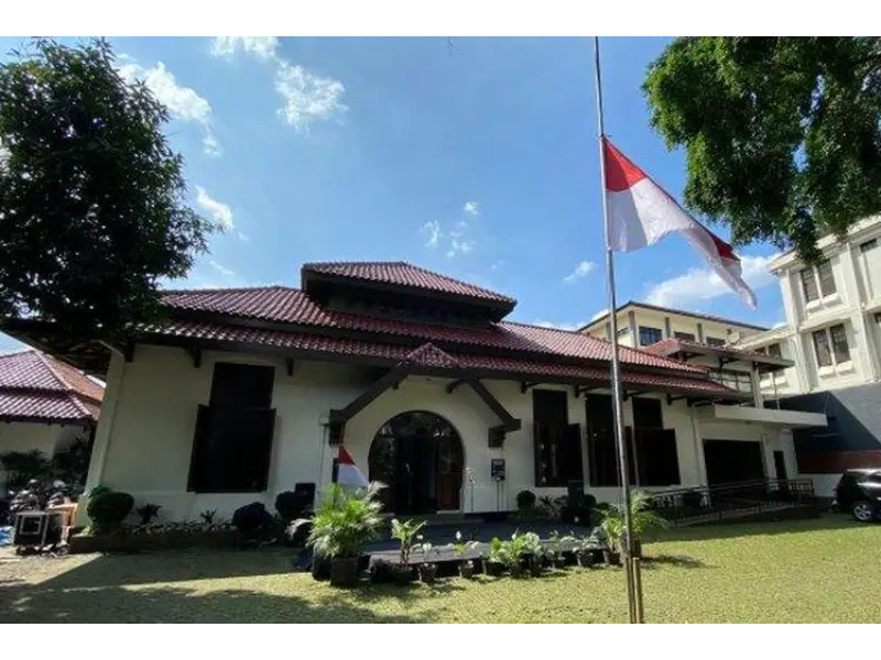 gedung indonesia menggugat