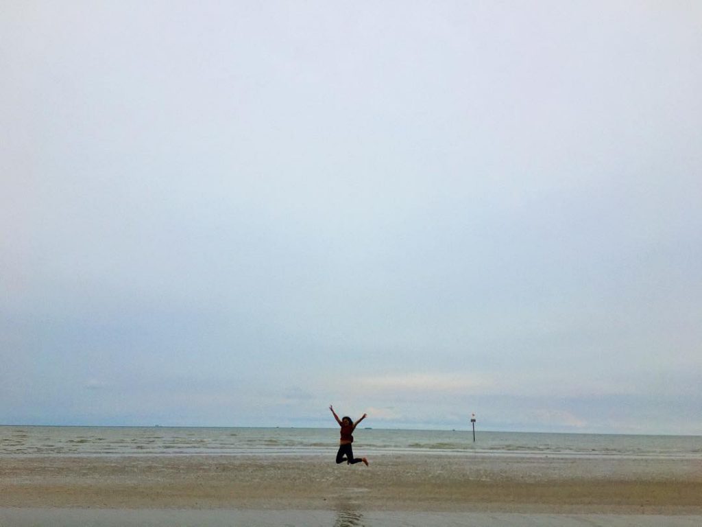 balikpapan, kalimantan timur, top 4+ wisata pantai di balikpapan yang indah dan cantik, 1. Pantai Melawai, 2. Pantai Lamaru, 3. Pantai Kemala, 4. Pantai Manggar Segara Sari