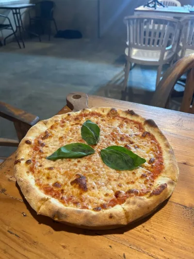 top 5+ pizza di bali yang hits dan authentic!, 1. Bande Nere Pizza, 2. Wild Habit Pizza, 3. Crispy Pizza Seminyak, 4. Angelo’s Pizza, 5. Pizzaria
