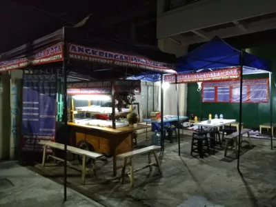 top 5+ rekomendasi angkringan di jakarta timur untuk kamu kunjungi, 1. Angkringan Layur, 2. Angkringan Nasi Kucing Sekawan, 3. Angkringan Janda Saba Kota Jatinegara 02, 4. Angkringan Sruput , 5. Angkringan Jasmerah