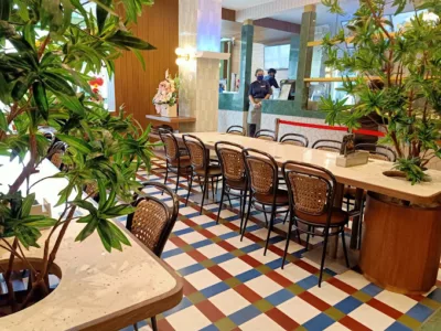 top 5+ restoran keluarga di jakarta utara, makanan enak!, 1. Saung Gandasari, 2. Family Ria – Sunter, 3. Warung Bu Kris, 4. Umaqita PIK, 5. Dapur Jum