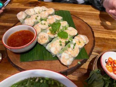 top 5+ restoran vietnam di bali, authentic dan nyaman!, 1. MeVui Vietnam Kitchen, 2. Xich Lo Kerobokan, 3. Bo &amp; Bun, 4. Saigon Cafe Sanur, 5. PHO House Bali