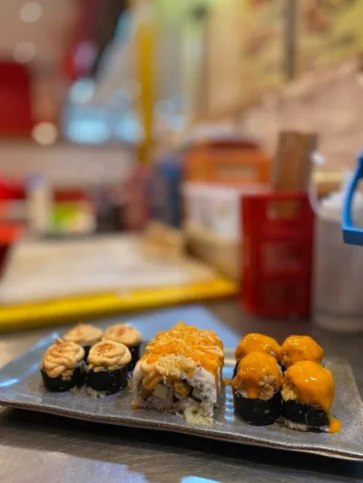 top 5+ sushi di bekasi, enak dan recommended!, 1. Genki Sushi Summarecon Bekasi, 2. Sushi Go! Summarecon Mall Bekasi, 3. Tom Sushi Grand Galaxy Park, 4. Sushi Box, 5. Sushimas