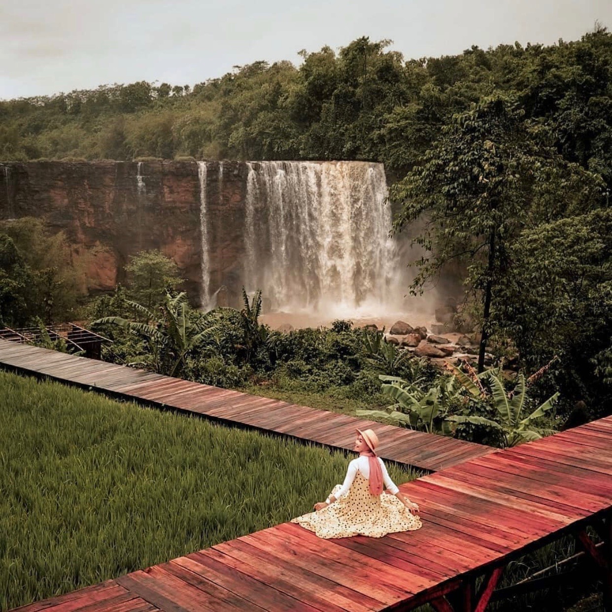 top 5+ tempat wisata hits sukabumi 2021 yang instagrammable banget, cocok untuk kamu!