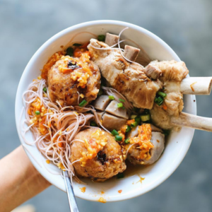 top 5+ warung bakso enak di bali, kuahnya seger!, 1. Bakso Subur Bali, 2. Bakso Kotak Niken, 3. Bakso Balung Pak Rebo , 4. Bakso A Fung , 5. Bakso Boedjangan Bali