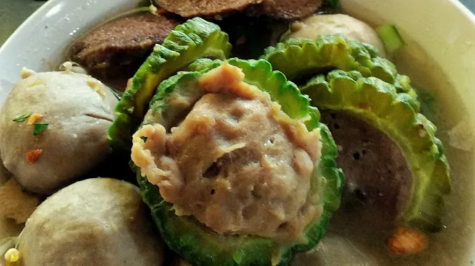 Top 5+ Warung Bakso Enak di Bali, Kuahnya Seger!