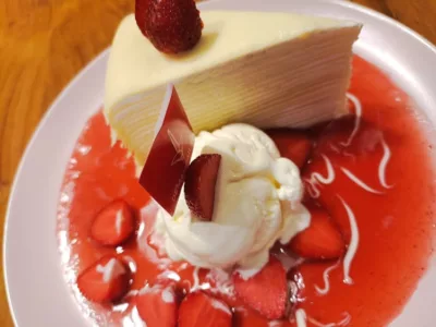 top 6+ cafe dessert di surabaya, cozy dan cantik!