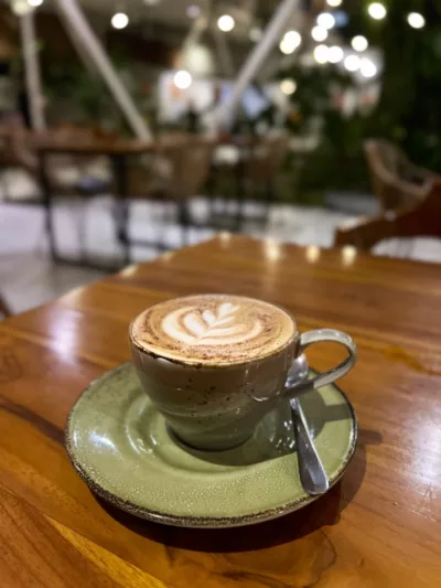 top 6+ cafe di kuta yang good vibes dan cozy
