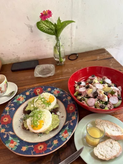 top 6+ cafe di nusa dua yang cozy dan aesthetic!