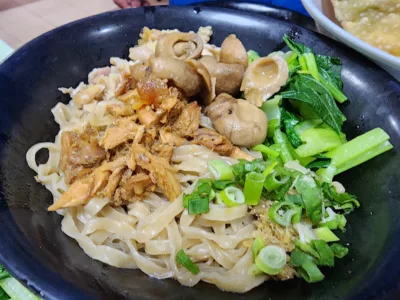 top 6+ mie ayam jakarta pusat legendaris dan enak