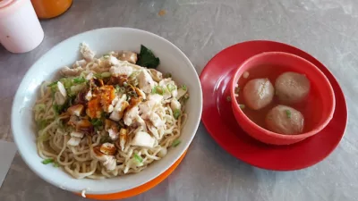 top 6+ mie ayam jakarta pusat legendaris dan enak