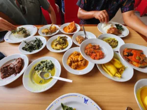 top 6+ nasi padang di bali, rasanya autentik dan nagih