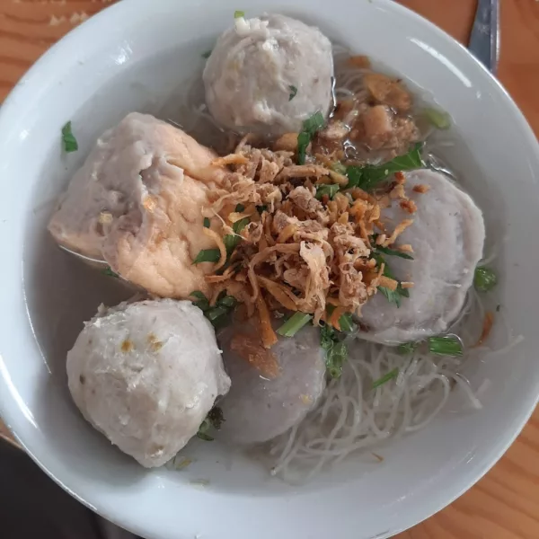 top 6+ rekomendasi bakso jakarta timur yang rasanya gurih dan mantap