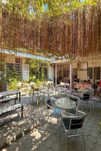 top 6+ rekomendasi cafe di makassar trendy 2024