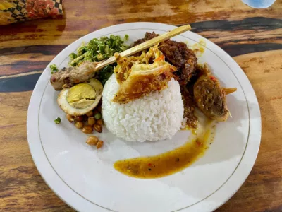 top 6+ rekomendasi tempat makan sate lilit enak di bali