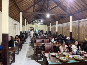 top 6+ warung babi guling di bali dengan rasa khas yang otentik