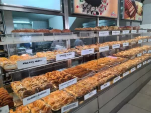 top 7+ bakery di jakarta paling favorit, ada yang legendaris!