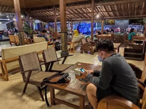 top 7+ cafe di bojonegoro yang cocok buat hangout, foto-foto, dan santai