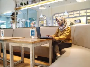 top 7+ cafe di cilacap, view pantai cantik dan makanan lokal enak