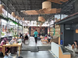 top 7+ cafe di cilacap, view pantai cantik dan makanan lokal enak