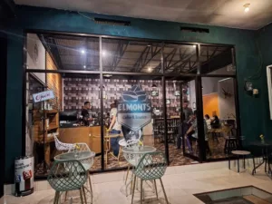 top 7+ cafe di tomohon, nikmati kehangatan kopi lokal harga bersahabat
