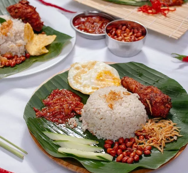 Top 7+ Nasi Uduk Jakarta Timur yang Paling Mantap