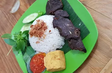 top 7+ nasi uduk jakarta timur yang paling mantap