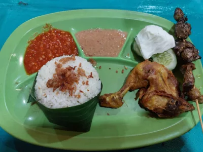 top 7+ nasi uduk jakarta timur yang paling mantap