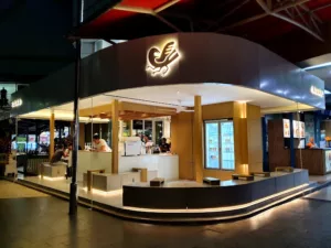 top 7+ pet friendly cafe di jakarta untuk jalan-jalan bareng anabul
