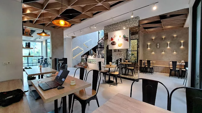 Top 7+ Pet Friendly Cafe di Jakarta untuk Jalan-Jalan Bareng Anabul