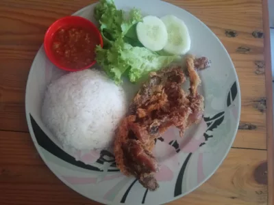 top 7+ rekomendasi pecel lele jakarta selatan yang paling nikmat