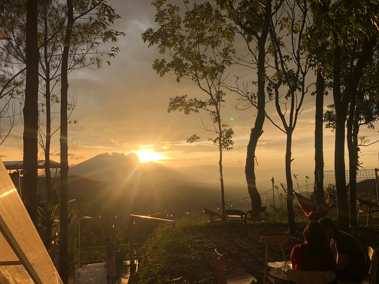 Top 7+ Restoran di Sentul untuk Rileks Sejenak, Ada Cafe Instagramable Juga!