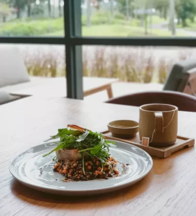 top 7+ restoran di sentul untuk rileks sejenak, ada cafe instagramable juga!
