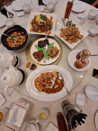 top 7+ restoran keluarga di jakarta pusat yang seru buat ngobrol
