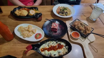 top 7+ restoran keluarga di jakarta pusat yang seru buat ngobrol